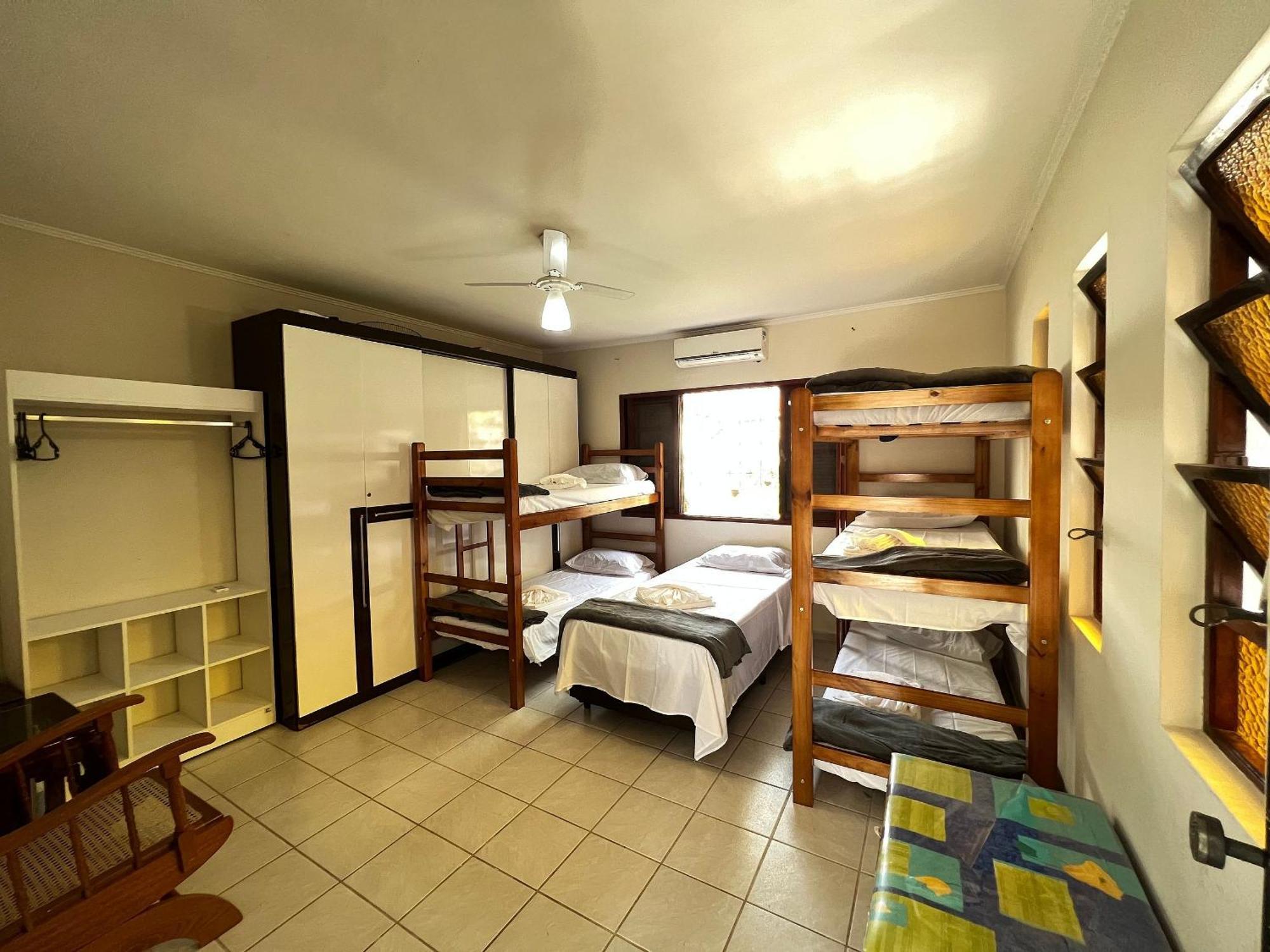 Casa Agradavel Com Piscina, A Poucos Passos Da Praia Peruíbe Buitenkant foto